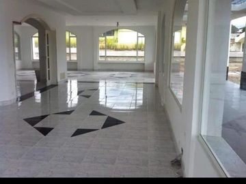 Venta casa grande  con 1000 m2 de terreno La Morita