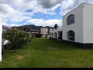 Venta casa grande  con 1000 m2 de terreno La Morita