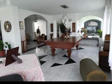 Venta casa grande  con 1000 m2 de terreno La Morita