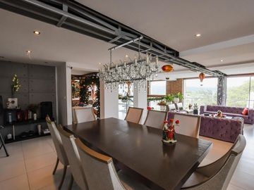 CASA DE LUJO EN VENTA SECTOR TUMBACO 1452M2 CONS 5000m2 TERRENO