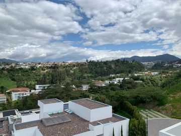 NAYÓN DEPARTAMENTO DUPLEX MINIMALISTA 208,97m2