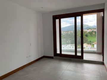NAYÓN DEPARTAMENTO DUPLEX MINIMALISTA 208,97m2