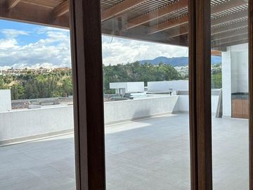 NAYÓN DEPARTAMENTO DUPLEX MINIMALISTA 208,97m2