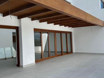 NAYÓN DEPARTAMENTO DUPLEX MINIMALISTA 208,97m2