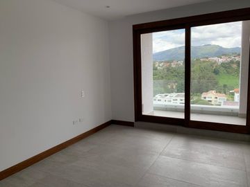 NAYÓN DEPARTAMENTO DUPLEX MINIMALISTA 208,97m2