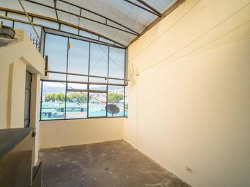LA MAGDALENA VENTA DE CASA RENTERA 5 PISOS 565M 3 GARAJES