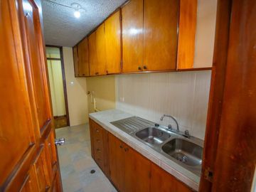 LA MAGDALENA VENTA DE CASA RENTERA 5 PISOS 565M 3 GARAJES
