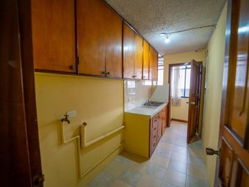 LA MAGDALENA VENTA DE CASA RENTERA 5 PISOS 565M 3 GARAJES