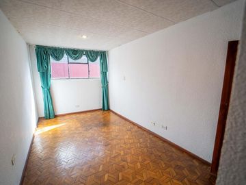 LA MAGDALENA VENTA DE CASA RENTERA 5 PISOS 565M 3 GARAJES