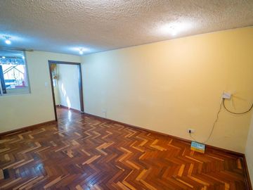 LA MAGDALENA VENTA DE CASA RENTERA 5 PISOS 565M 3 GARAJES