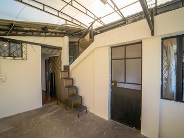 LA MAGDALENA VENTA DE CASA RENTERA 5 PISOS 565M 3 GARAJES