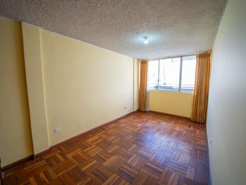 LA MAGDALENA VENTA DE CASA RENTERA 5 PISOS 565M 3 GARAJES