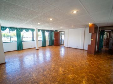 LA MAGDALENA VENTA DE CASA RENTERA 5 PISOS 565M 3 GARAJES