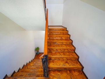 LA MAGDALENA VENTA DE CASA RENTERA 5 PISOS 565M 3 GARAJES