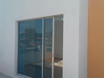 CASA EN VENTA KENNEDY SANTA LUCIA ALTA 210 m2