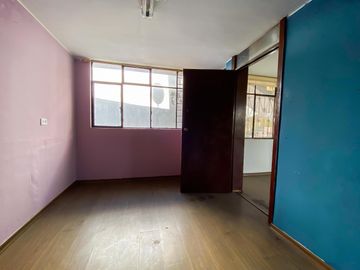CASA CON DEPARTAMENTOS EN VENTA EN LA CONCEPCIÓN PARA REMODELAR