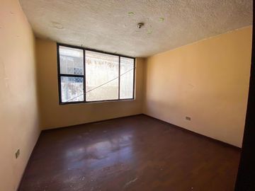 CASA CON DEPARTAMENTOS EN VENTA EN LA CONCEPCIÓN PARA REMODELAR