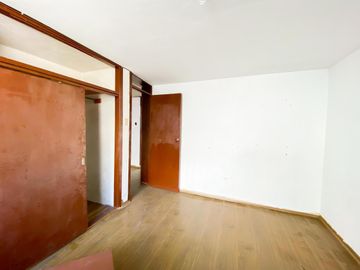 CASA CON DEPARTAMENTOS EN VENTA EN LA CONCEPCIÓN PARA REMODELAR