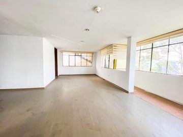 CASA CON DEPARTAMENTOS EN VENTA EN LA CONCEPCIÓN PARA REMODELAR
