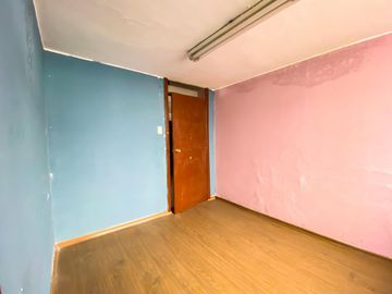 CASA CON DEPARTAMENTOS EN VENTA EN LA CONCEPCIÓN PARA REMODELAR