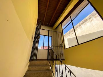 CASA CON DEPARTAMENTOS EN VENTA EN LA CONCEPCIÓN PARA REMODELAR