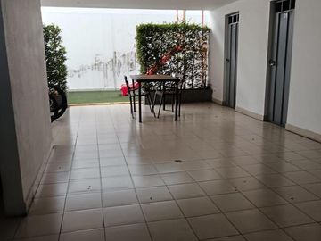 VENDO DEPARTAMENTO LA COLON 123m2 $105.000
