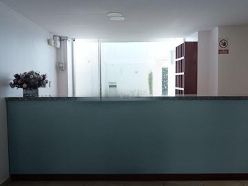VENDO DEPARTAMENTO LA COLON 123m2 $105.000