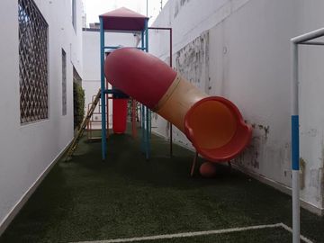 VENDO DEPARTAMENTO LA COLON 123m2 $105.000