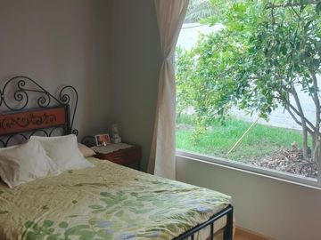 VENTA CASA UNA SOLA PLANTA CON DEPARTAMENTO, TERRENO DE 1000 M2 EN GUAYLLABAMBA