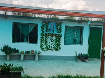 VENTA CASA UNA SOLA PLANTA CON DEPARTAMENTO, TERRENO DE 1000 M2 EN GUAYLLABAMBA