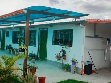 VENTA CASA UNA SOLA PLANTA CON DEPARTAMENTO, TERRENO DE 1000 M2 EN GUAYLLABAMBA