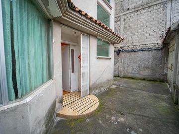 LA BILOXI CASA MARISCAL SUCRE 329.29m2 3 PARQUEADEROS.