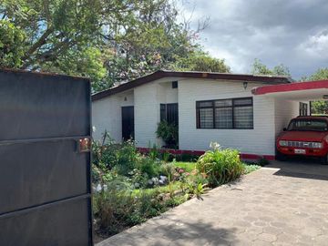 GUAYLLABAMBA CASA EN VENTA BELLO HORIZONTE 2000m2