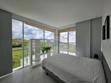 EN VENTA HERMOSO DEPARTAMENTO CON VISTA AL MAR
