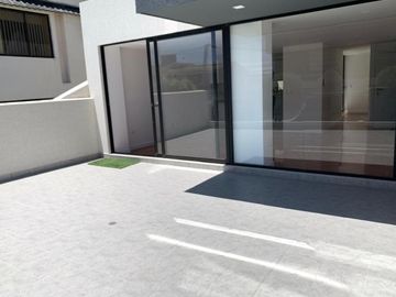 URB. EL CONDADO MODERNO DEPARTAMENTO 2 HAB. POR ESTRENAR