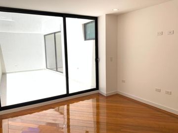 URB. EL CONDADO MODERNO DEPARTAMENTO 2 HAB. POR ESTRENAR