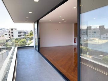 URBANIZACIÓN EL CONDADO MODERNO DEPARTAMENTO 3 HAB. POR ESTRENAR