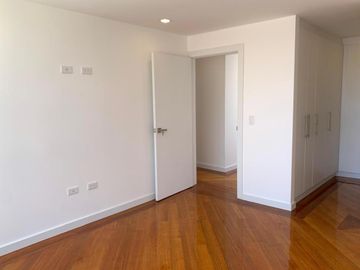 URBANIZACIÓN EL CONDADO MODERNO DEPARTAMENTO 3 HAB. POR ESTRENAR