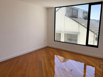 URBANIZACIÓN EL CONDADO MODERNO DEPARTAMENTO 3 HAB. POR ESTRENAR