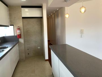 URBANIZACIÓN EL CONDADO DEPARTAMENTO MODERNO 3 HABITACIONES