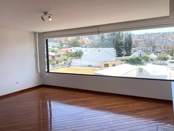 URBANIZACIÓN EL CONDADO DEPARTAMENTO MODERNO 3 HABITACIONES