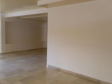 CASA EN VENTA, EN EL CENTRO DE JIPIJAPA