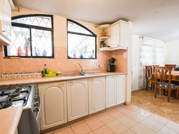 Venta casa conjunto Paraisos del Sur 125m2 Quitumbe