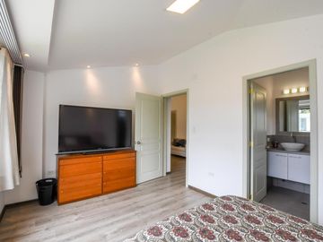 SAN RAFAEL CASA EN VENTA 1.200m2 4 HABITACIONES