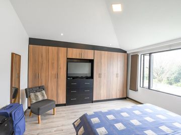 SAN RAFAEL CASA EN VENTA 1.200m2 4 HABITACIONES
