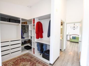 SAN RAFAEL CASA EN VENTA 1.200m2 4 HABITACIONES