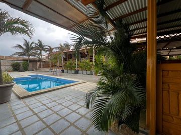 Hotel con Casa En Santa Marianita