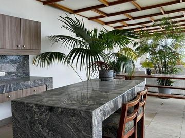Hotel con Casa En Santa Marianita