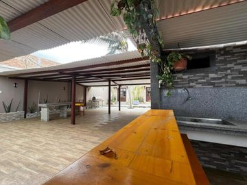 Hotel con Casa En Santa Marianita
