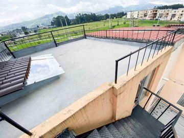 SE VENDE CASA EN QUITUMBE - 160 M2  U$S 62.500